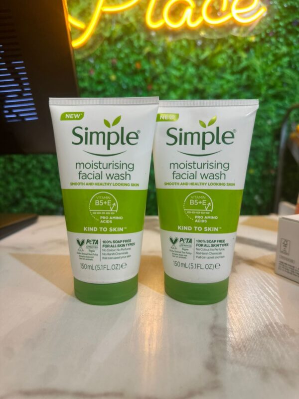 Simple Moisturizing Facial Wash