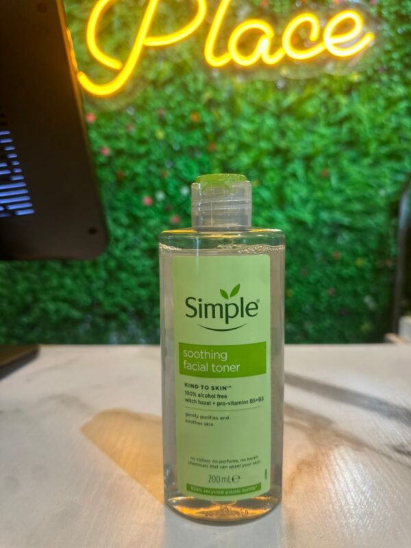 Simple soothing facial toner